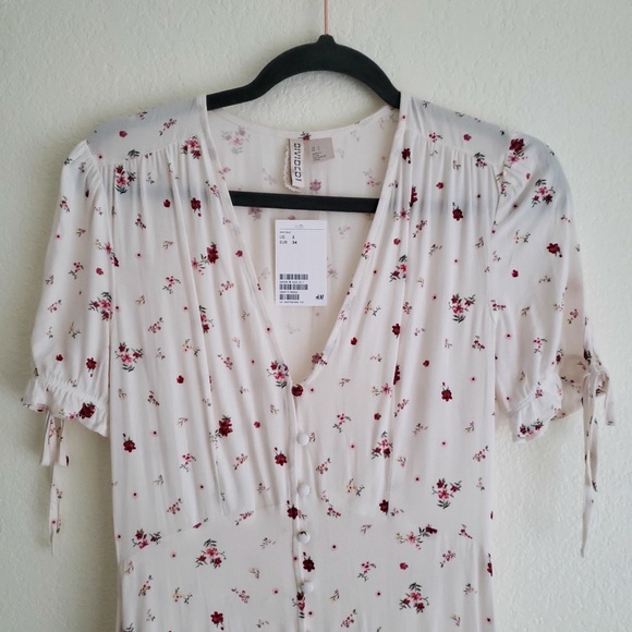 Floral Maxi Dress - Picture 6 of 6